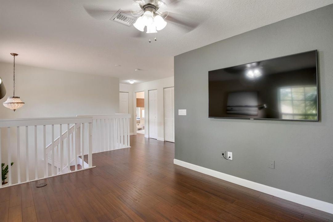 10894 Bitternut Hickory Lane (32)