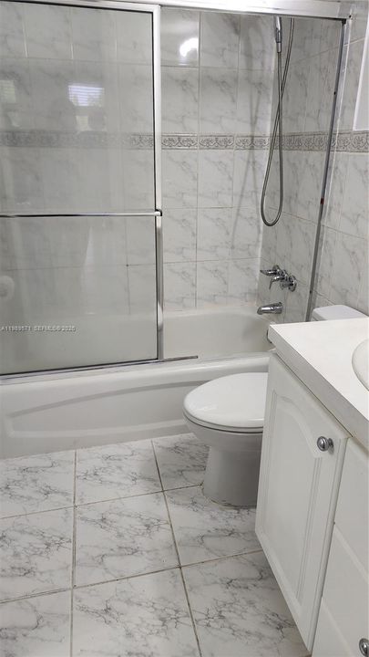 Activo con contrato: $1,675 (1 camas, 1 baños, 465 Pies cuadrados)