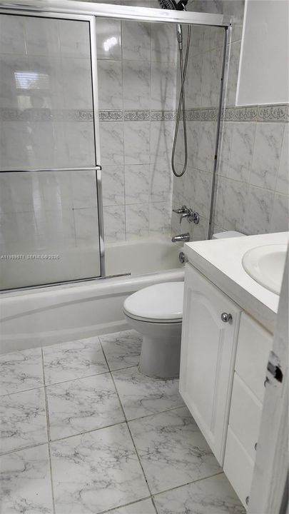 Activo con contrato: $1,675 (1 camas, 1 baños, 465 Pies cuadrados)