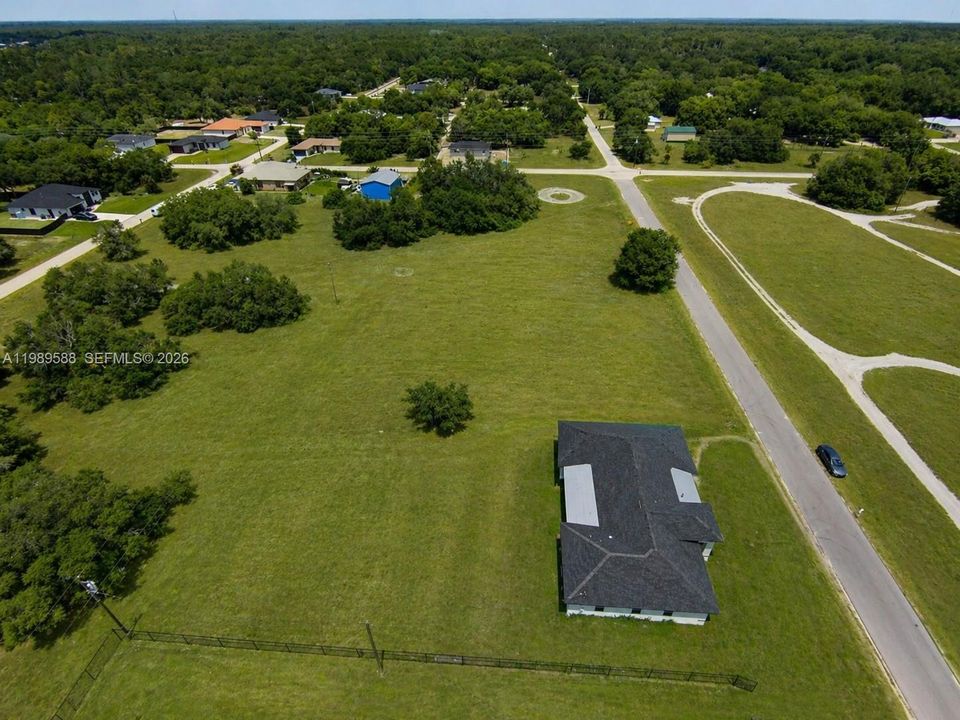 Image digitally enhanced and virtually altered; actual property condition may differ.