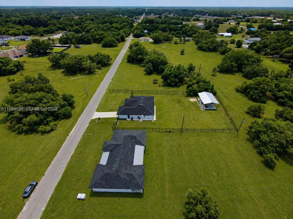 Image digitally enhanced and virtually altered; actual property condition may differ.