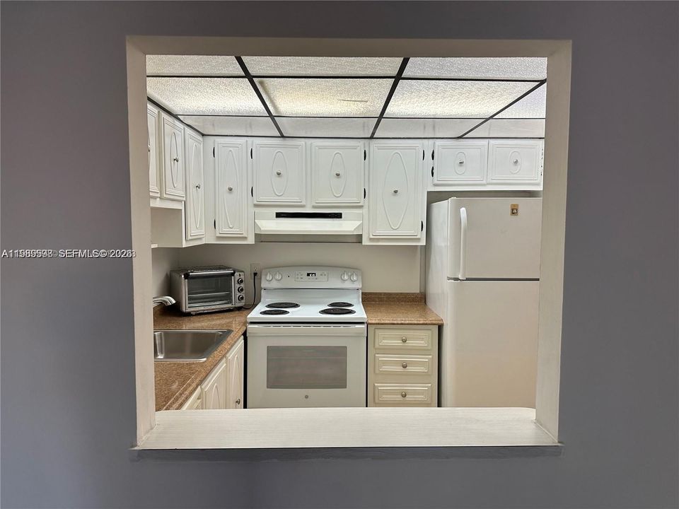 В аренду: $1,600 (1 спален, 1 ванн, 678 Квадратных фут)