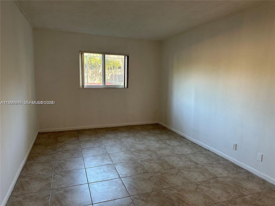 В аренду: $1,600 (1 спален, 1 ванн, 678 Квадратных фут)