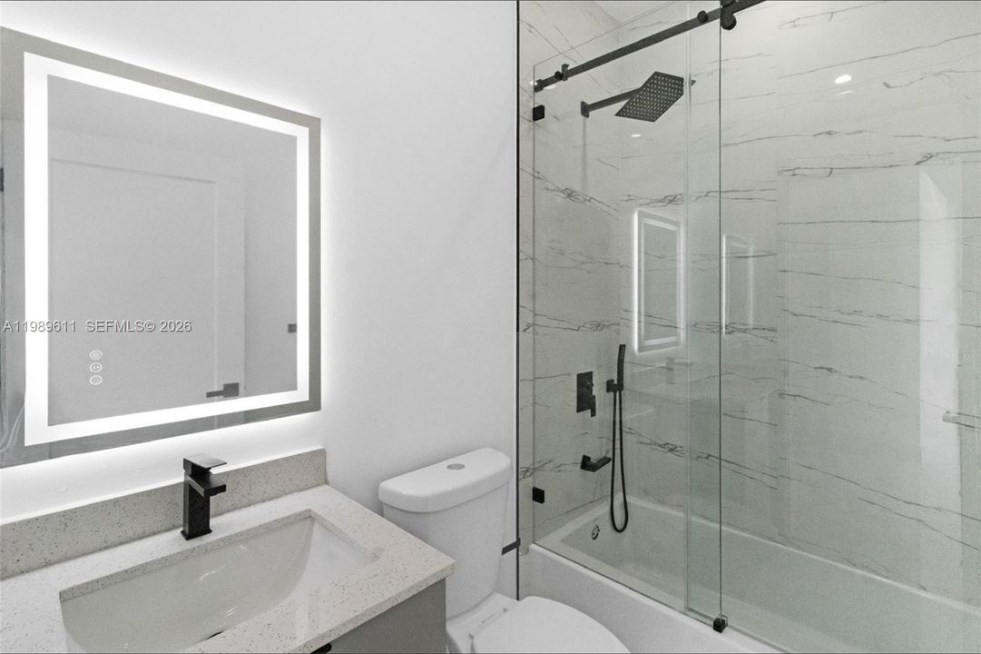 En Venta: $490,000 (0 camas, 0 baños, 2432 Pies cuadrados)