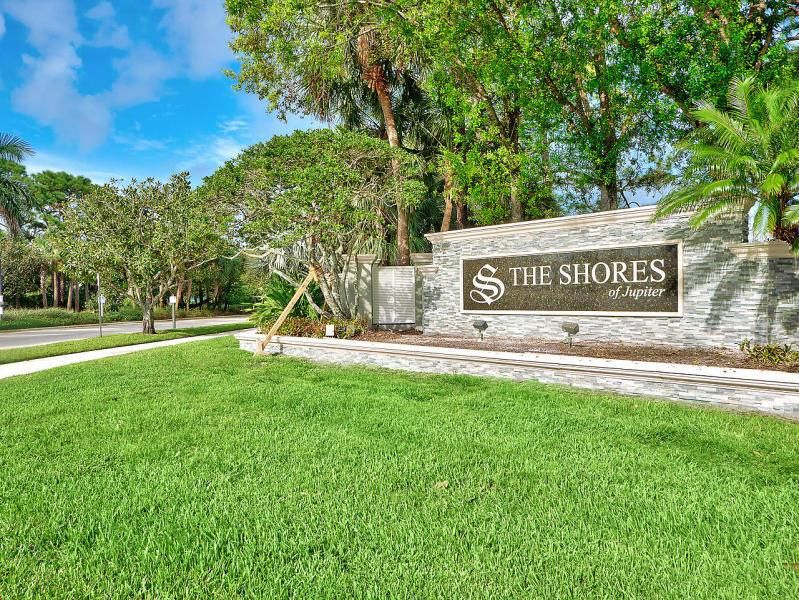 New Entrance Sign Shores