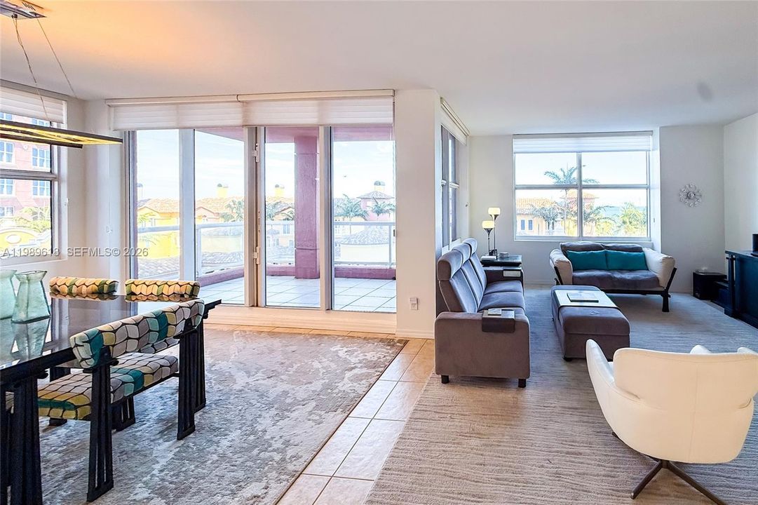 For Sale: $1,095,000 (2 beds, 2 baths, 1604 Square Feet)