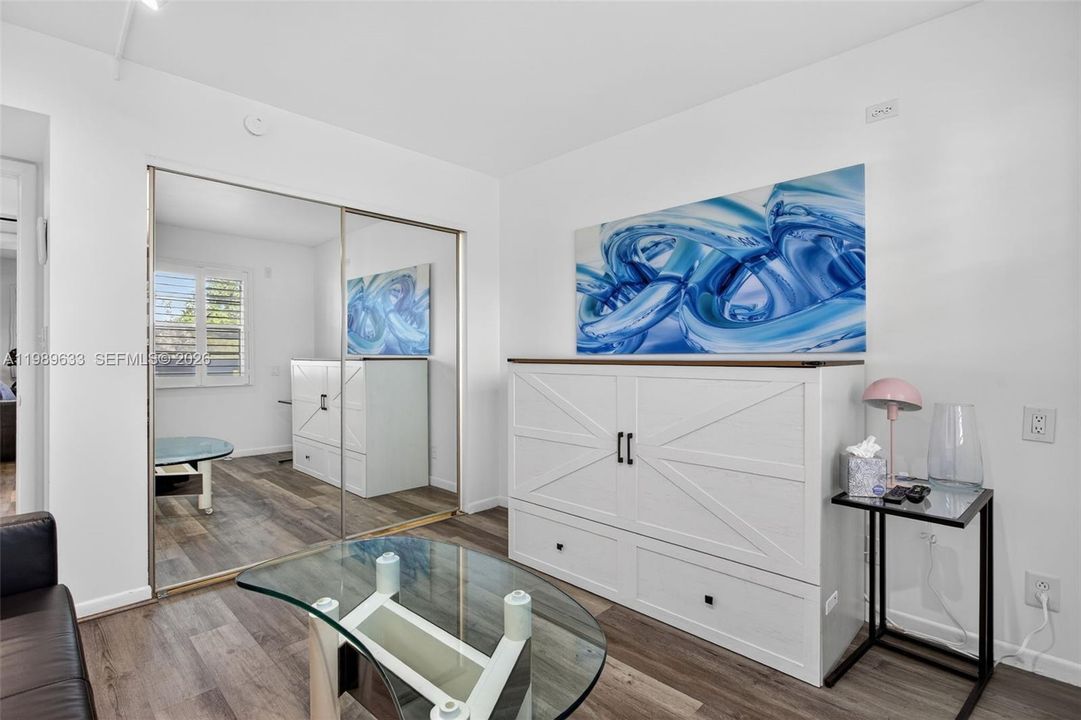 待售: $239,900 (2 贝兹, 2 浴室, 1225 平方英尺)