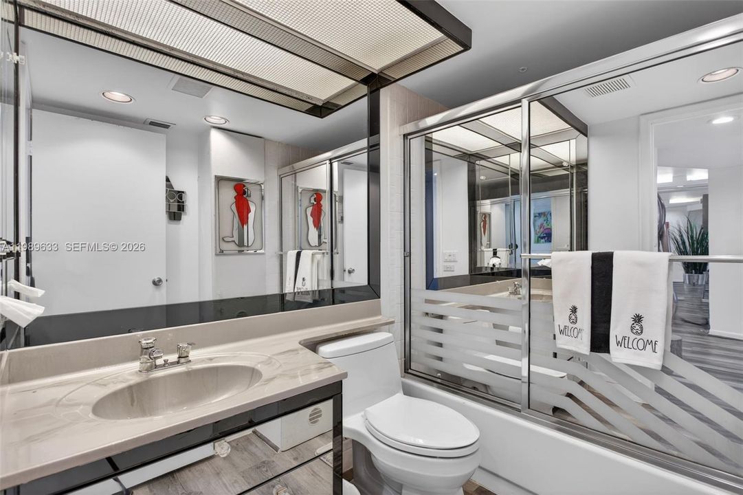 待售: $239,900 (2 贝兹, 2 浴室, 1225 平方英尺)