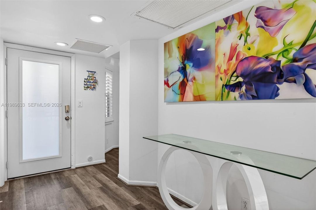 待售: $239,900 (2 贝兹, 2 浴室, 1225 平方英尺)