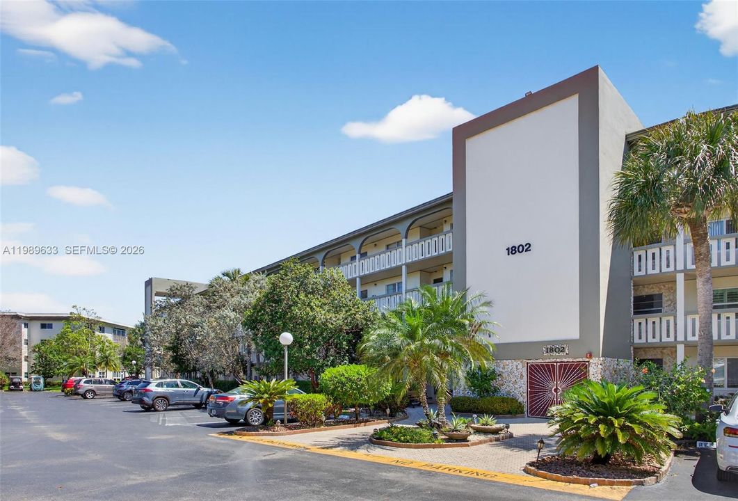 待售: $239,900 (2 贝兹, 2 浴室, 1225 平方英尺)