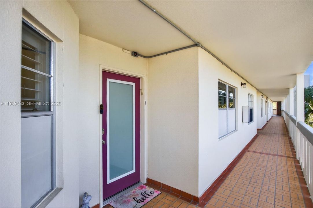 待售: $239,900 (2 贝兹, 2 浴室, 1225 平方英尺)