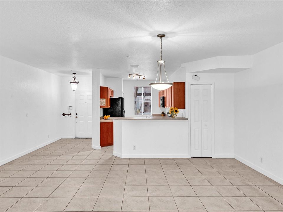 Living - Kitchen