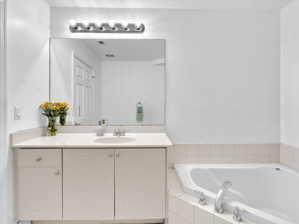 En Suite Bath