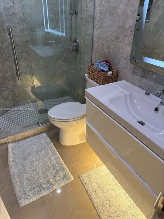 Под контрактом: $499,000 (3 спален, 2 ванн, 1188 Квадратных фут)