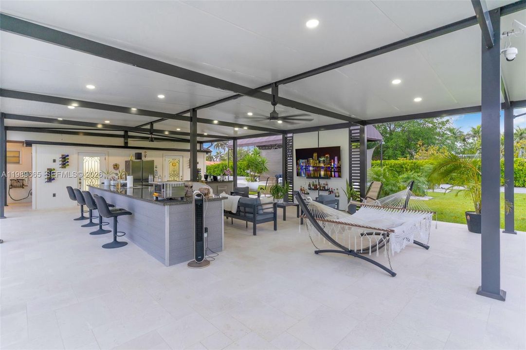 OUTDOOR KITCHEN / FAMILY GATHERING AREA