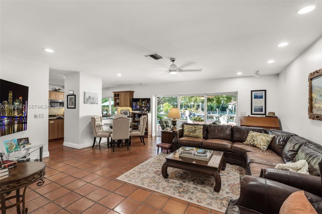 For Sale: $11,600,000 (5 beds, 5 baths, 3509 Square Feet)