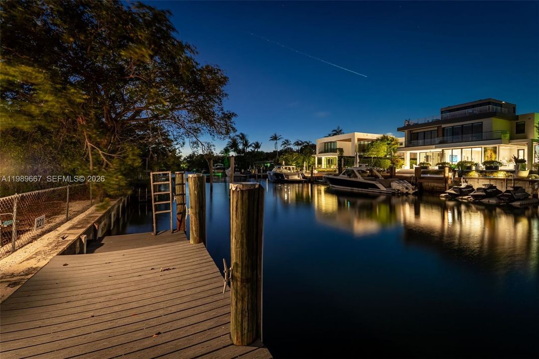 For Sale: $11,600,000 (5 beds, 5 baths, 3509 Square Feet)