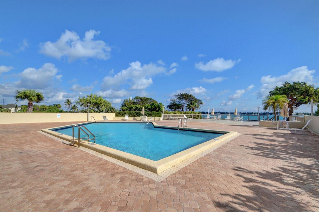 Salt water heated Pool