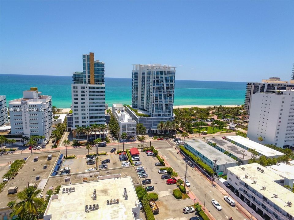For Sale: $1,550,000 (2 beds, 2 baths, 1128 Square Feet)