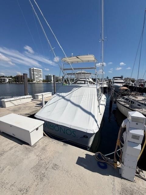 待售: $525,000 (0.01 acres)