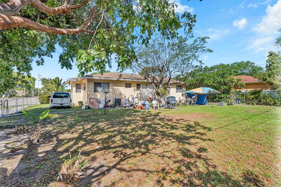 Backyard, Double Lot