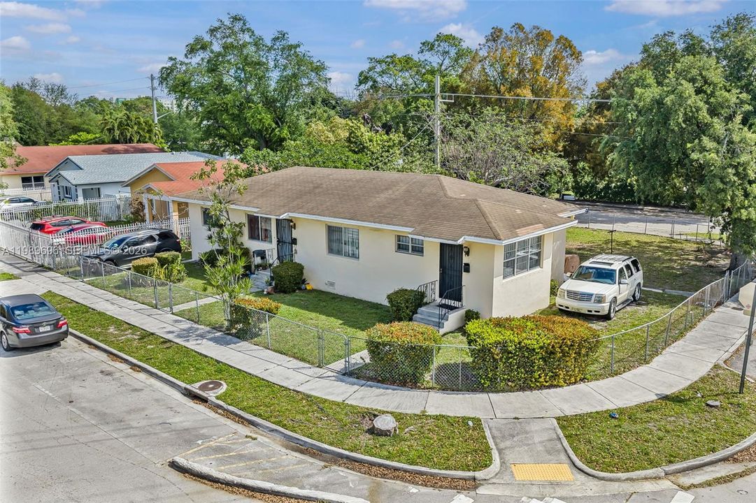 Corner + Double Lot
