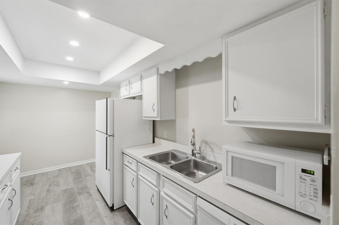 1166 6th Ave- kitchen 2