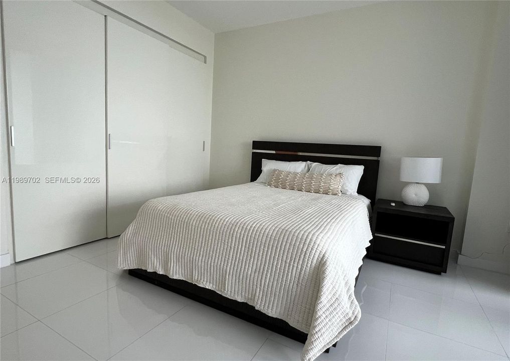 For Rent: $14,500 (3 beds, 3 baths, 1933 Square Feet)