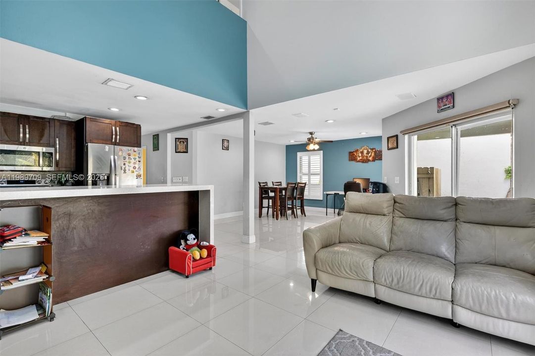 Active With Contract: $679,999 (4 beds, 2 baths, 2259 Square Feet)