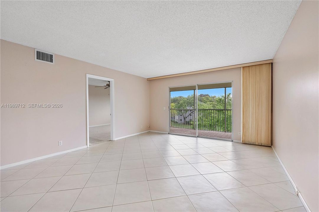 Activo con contrato: $168,900 (2 camas, 2 baños, 1192 Pies cuadrados)