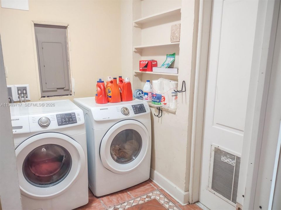For Sale: $899,000 (3 beds, 2 baths, 0 Square Feet)
