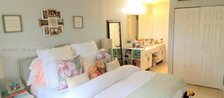 На продажу: $159,500 (1 спален, 1 ванн, 741 Квадратных фут)