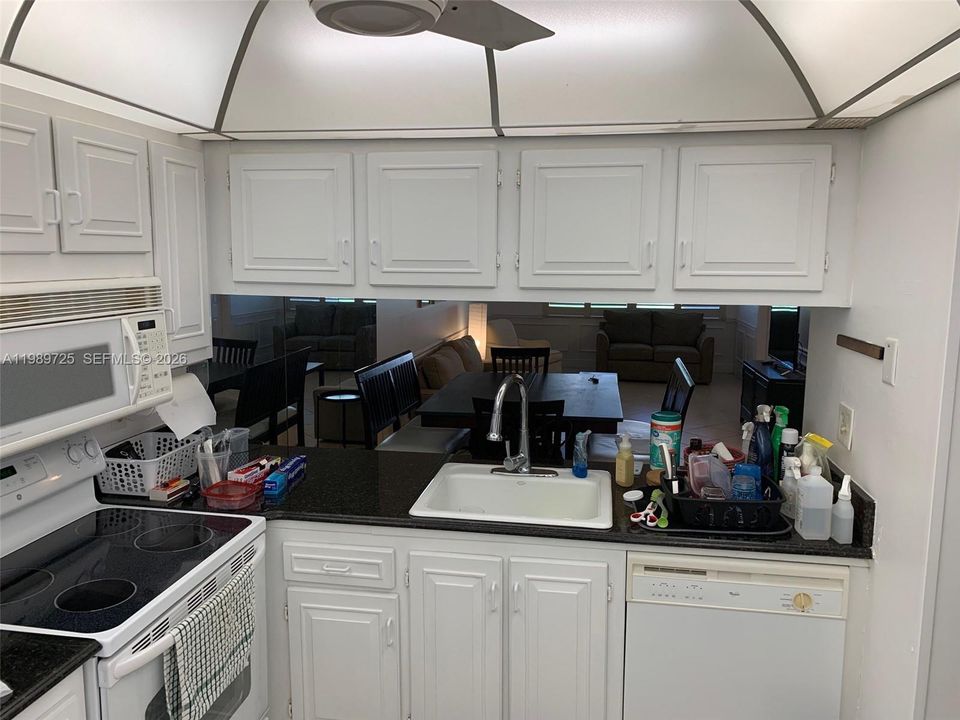 For Sale: $195,000 (3 beds, 2 baths, 1119 Square Feet)