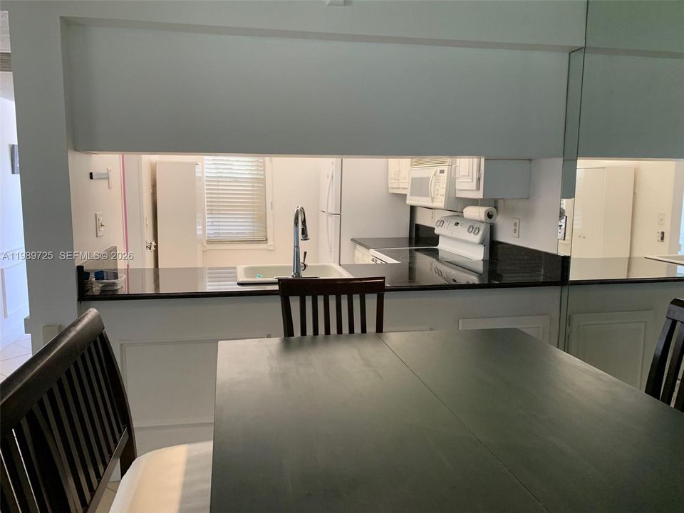 For Sale: $195,000 (3 beds, 2 baths, 1119 Square Feet)