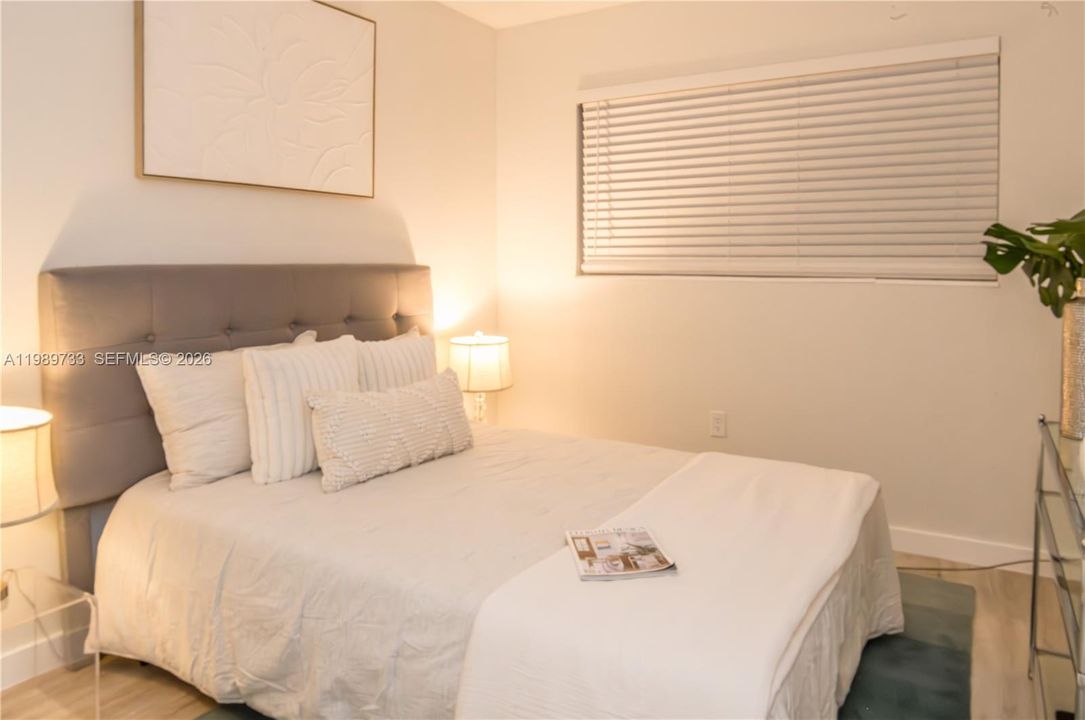 待售: $225,000 (2 贝兹, 1 浴室, 760 平方英尺)