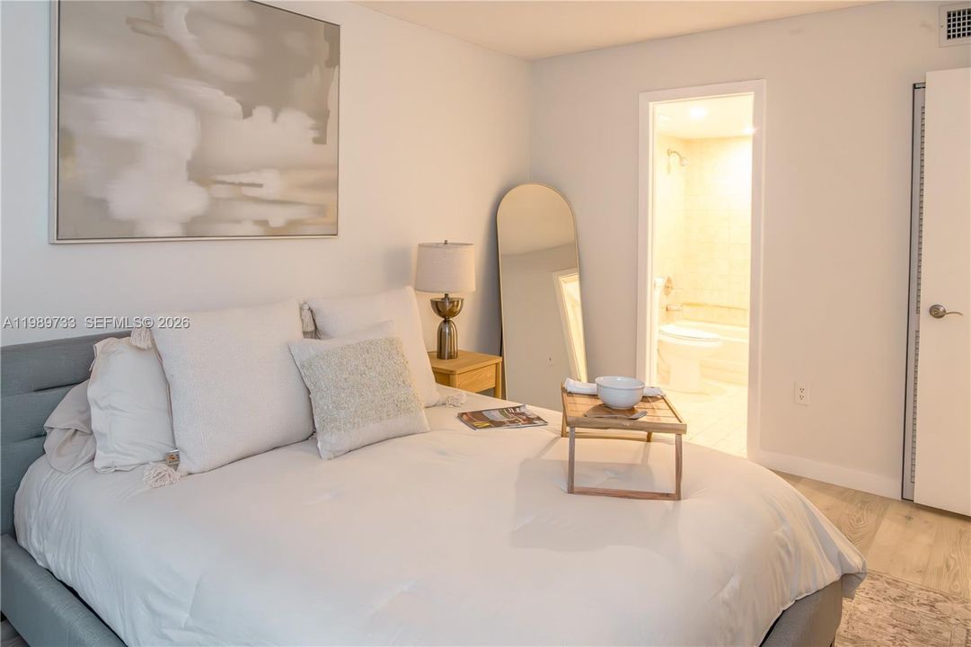 待售: $225,000 (2 贝兹, 1 浴室, 760 平方英尺)