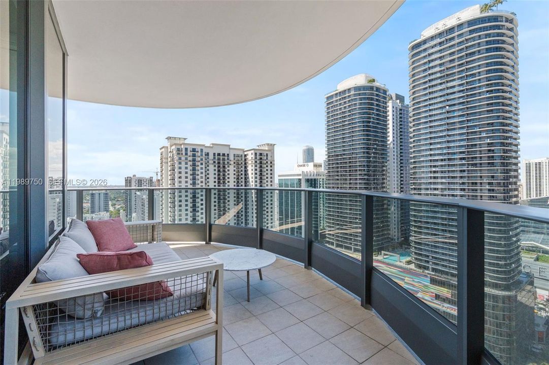 En Venta: $1,470,000 (2 camas, 2 baños, 1356 Pies cuadrados)