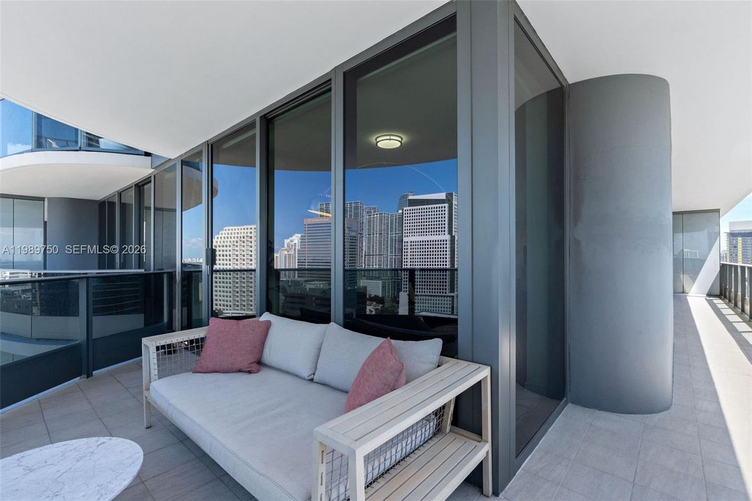En Venta: $1,470,000 (2 camas, 2 baños, 1356 Pies cuadrados)