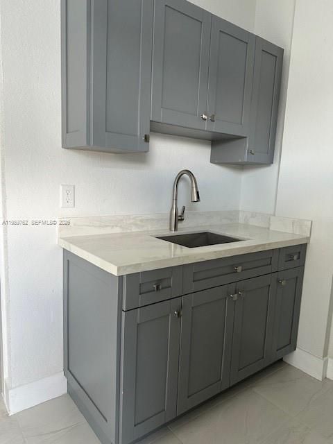 En Renta: $1,600 (5 camas, 3 baños, 3349 Pies cuadrados)