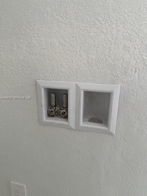 En Renta: $1,600 (5 camas, 3 baños, 3349 Pies cuadrados)