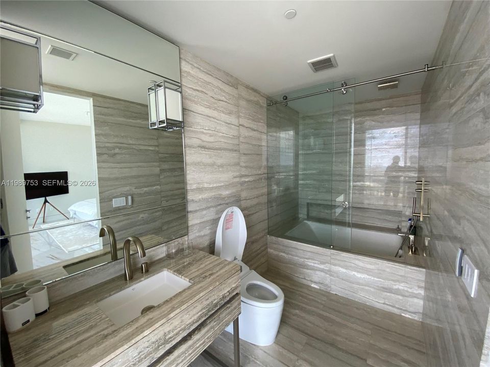 En Venta: $2,400,000 (2 camas, 2 baños, 1291 Pies cuadrados)