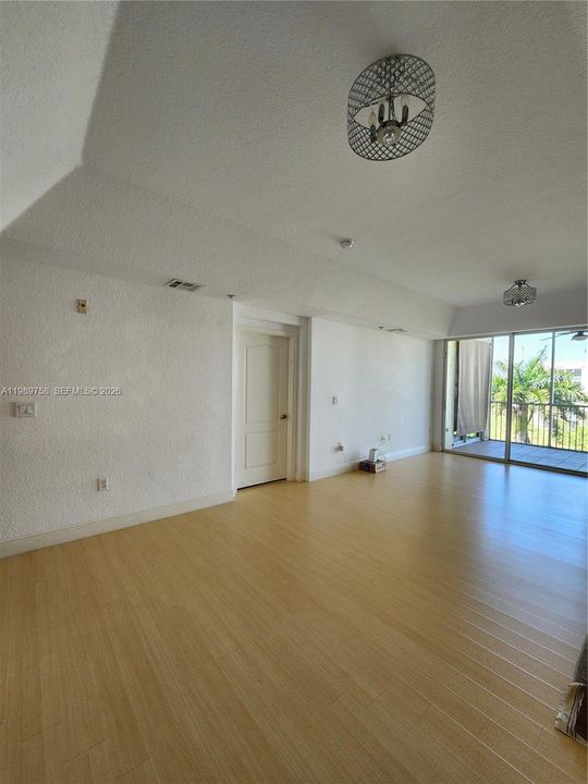 En Venta: $470,000 (3 camas, 2 baños, 1710 Pies cuadrados)
