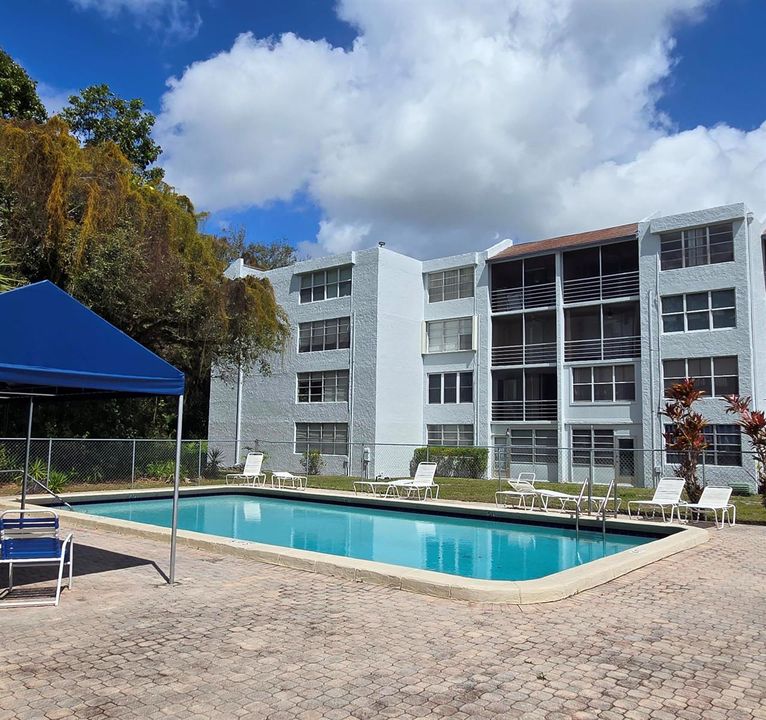 Building Pool