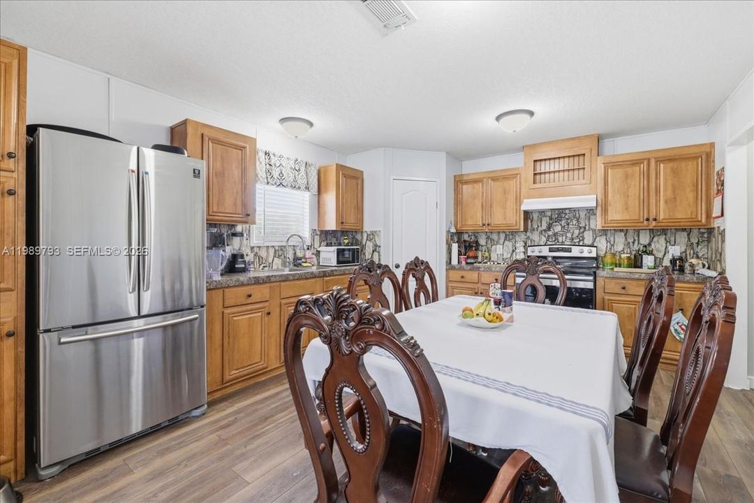 En Venta: $289,000 (3 camas, 2 baños, 0 Pies cuadrados)