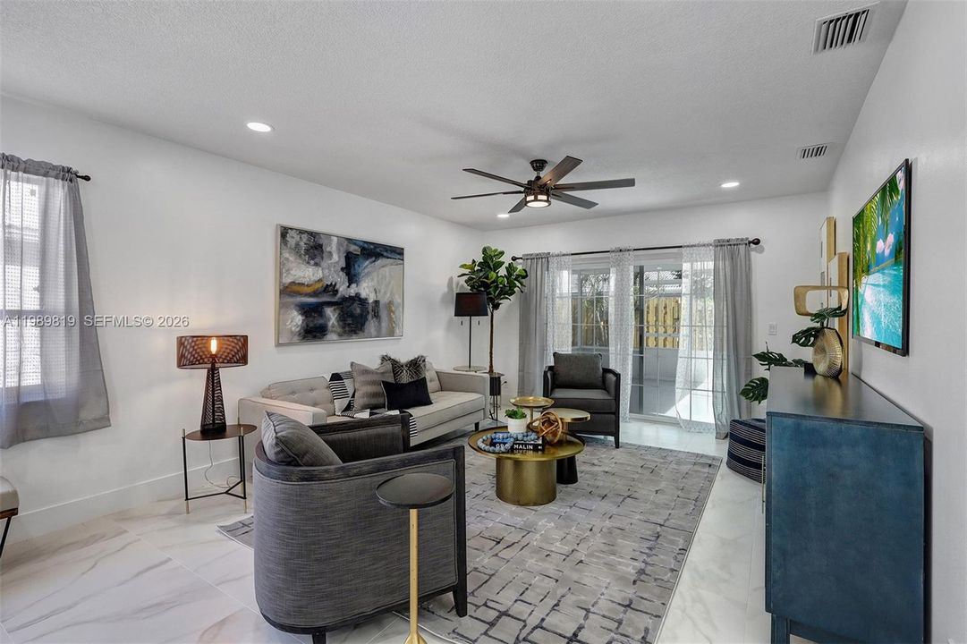 Active With Contract: $555,000 (4 beds, 2 baths, 2220 Square Feet)