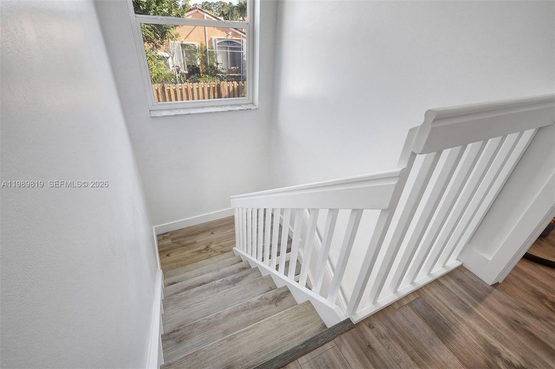 Active With Contract: $555,000 (4 beds, 2 baths, 2220 Square Feet)