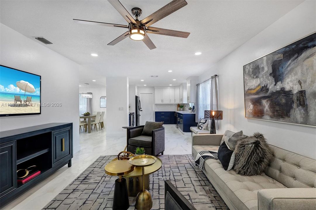 Active With Contract: $555,000 (4 beds, 2 baths, 2220 Square Feet)