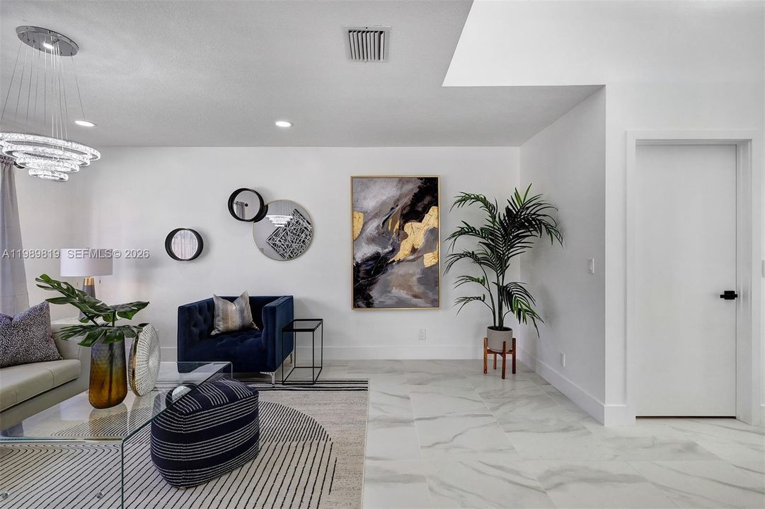 Active With Contract: $555,000 (4 beds, 2 baths, 2220 Square Feet)