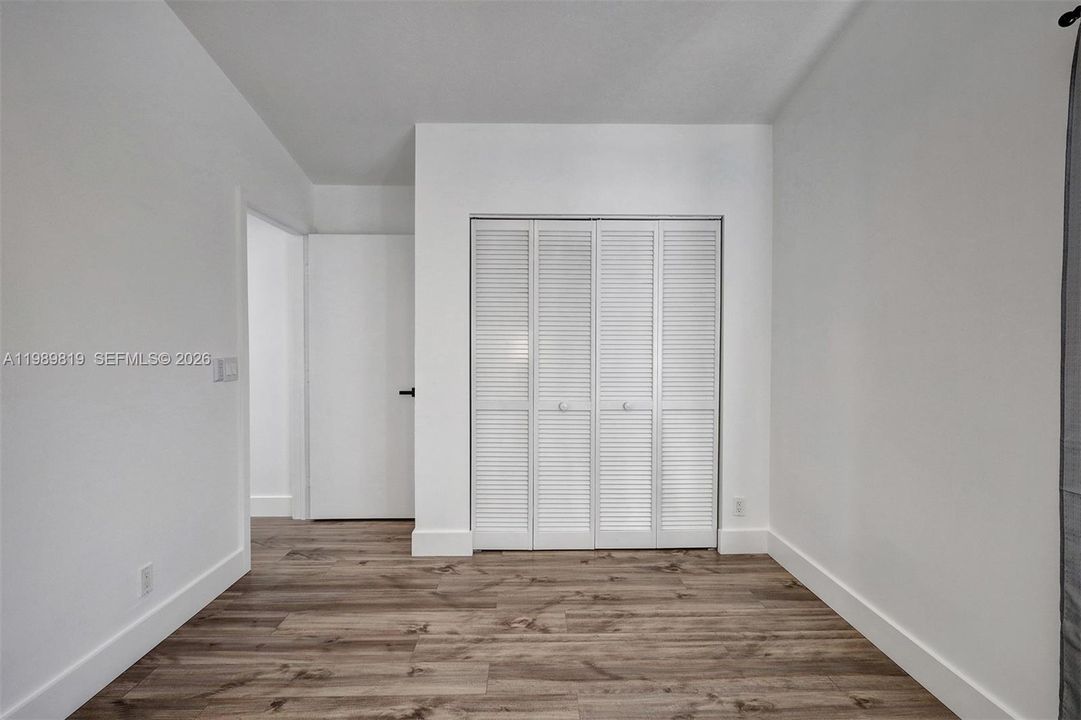 Active With Contract: $555,000 (4 beds, 2 baths, 2220 Square Feet)