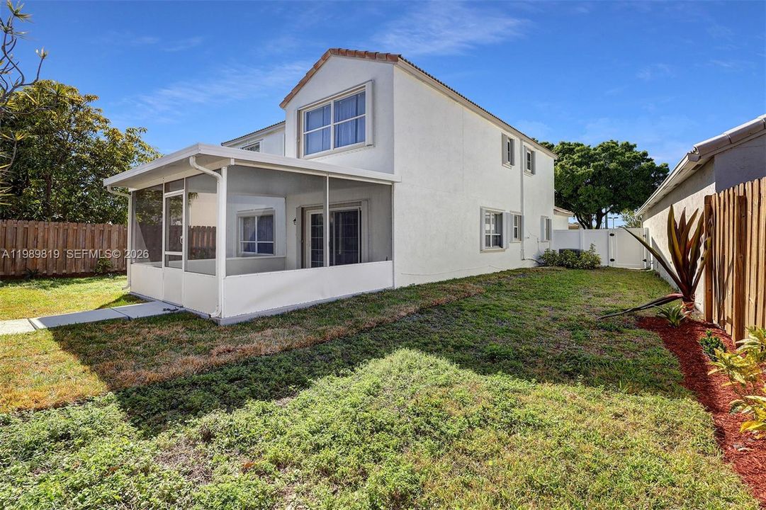 Active With Contract: $555,000 (4 beds, 2 baths, 2220 Square Feet)